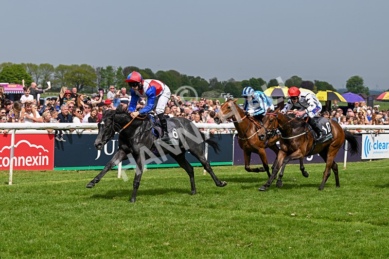 060524-Race 1-Call Me Harswell-5671 - Race 1