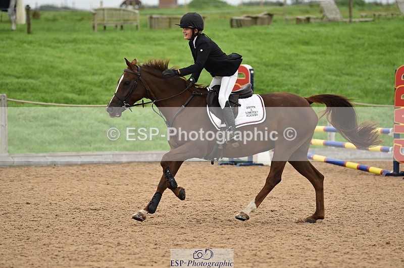 230902A-113236-00753 - Cls 2B Pony Small 80cm