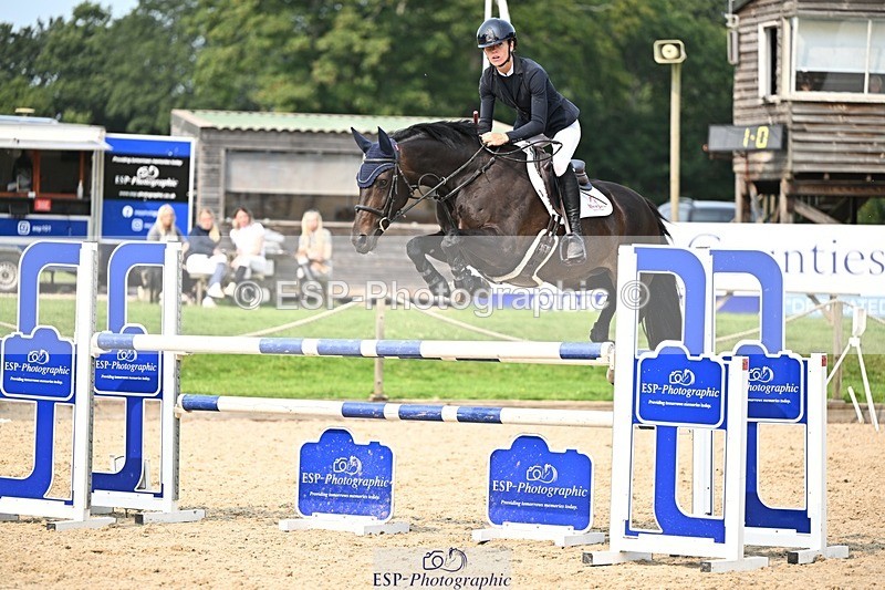 240818-152918-05226 - Cls 12A Snr Foxhunter & 1.20m Open