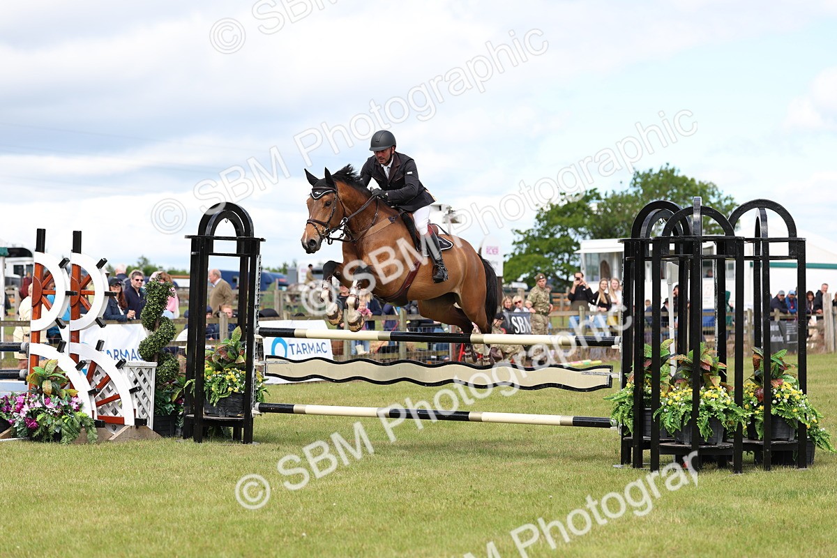 SBM_13638 - Class 206 - Senior Newcomers - 1.10m Open