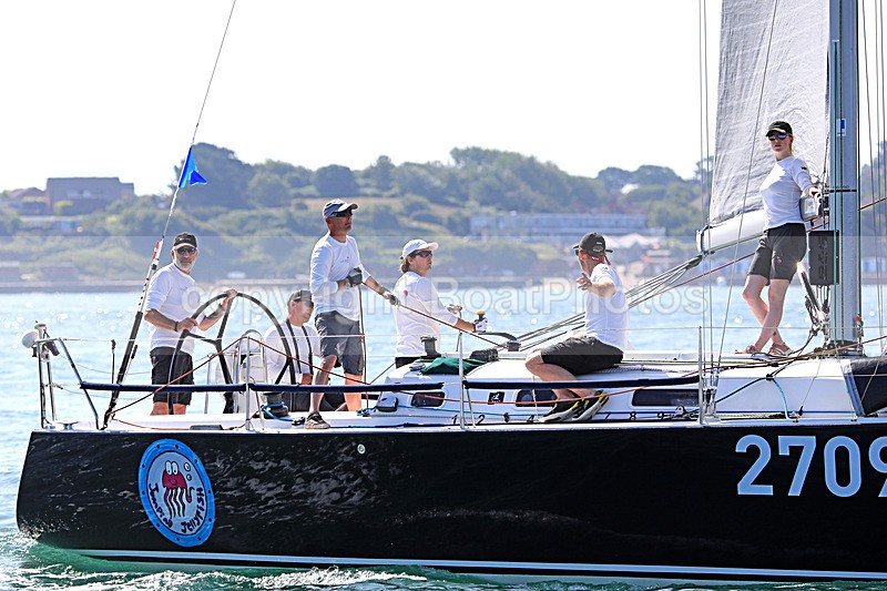 190629 JUMPING JELLYFISH GBR2709R 1Y3A9404 - ROUND THE ISLAND RACE 2019