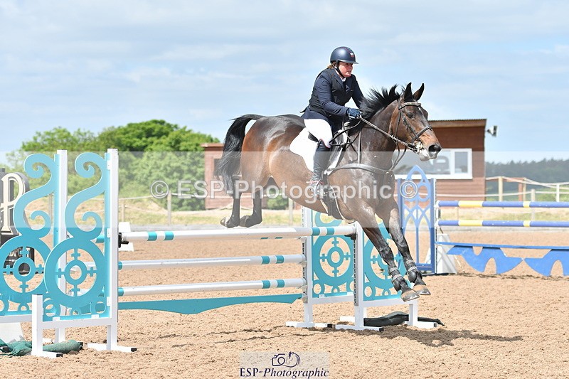 240609A-112108-04526 - Cls 17 Snr 1.05m Open