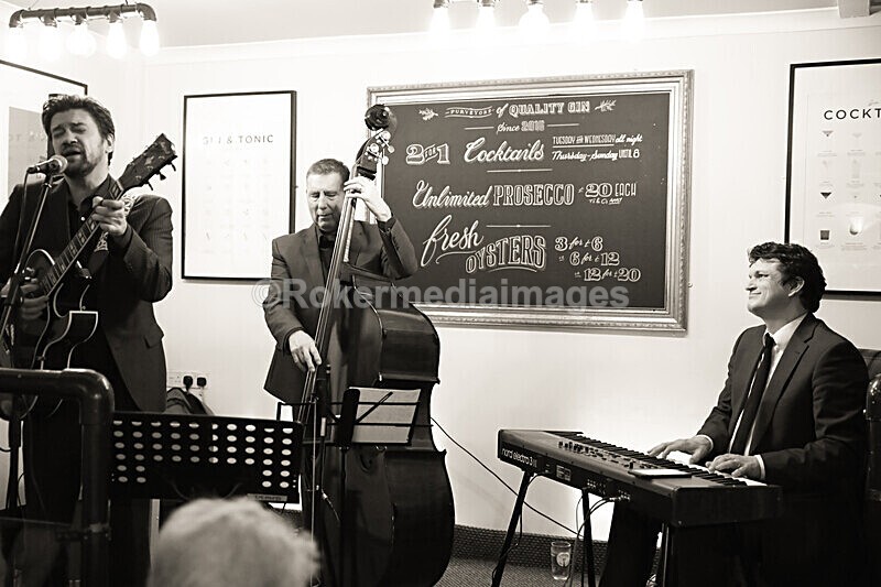 NKC-26 - Denny Illet and chums plays tribute to Nat King Cole