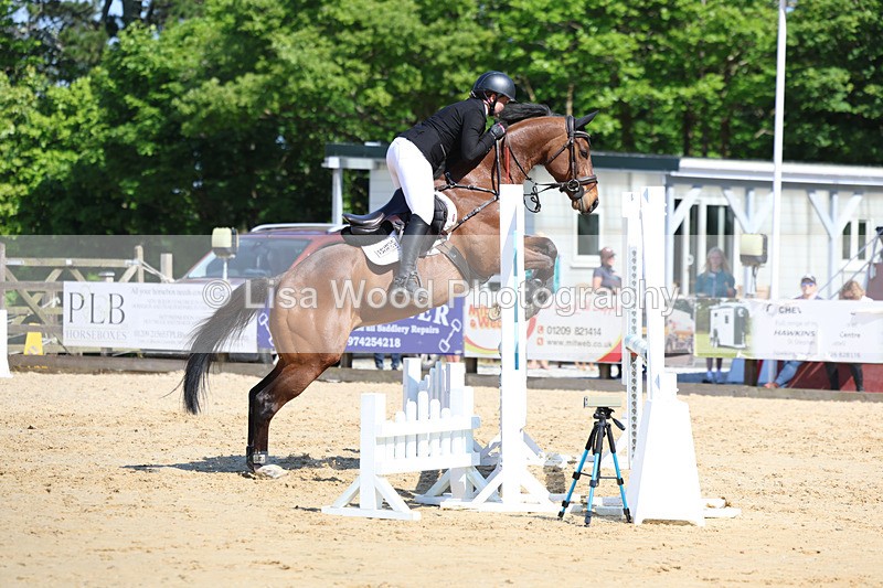 3E7A5300 - Class 4: Senior BN/90cm open