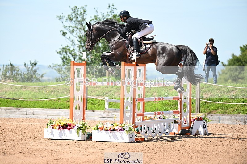 240718A-121710-05024 - Cls 1, 3 Star Small Tour 1.35m