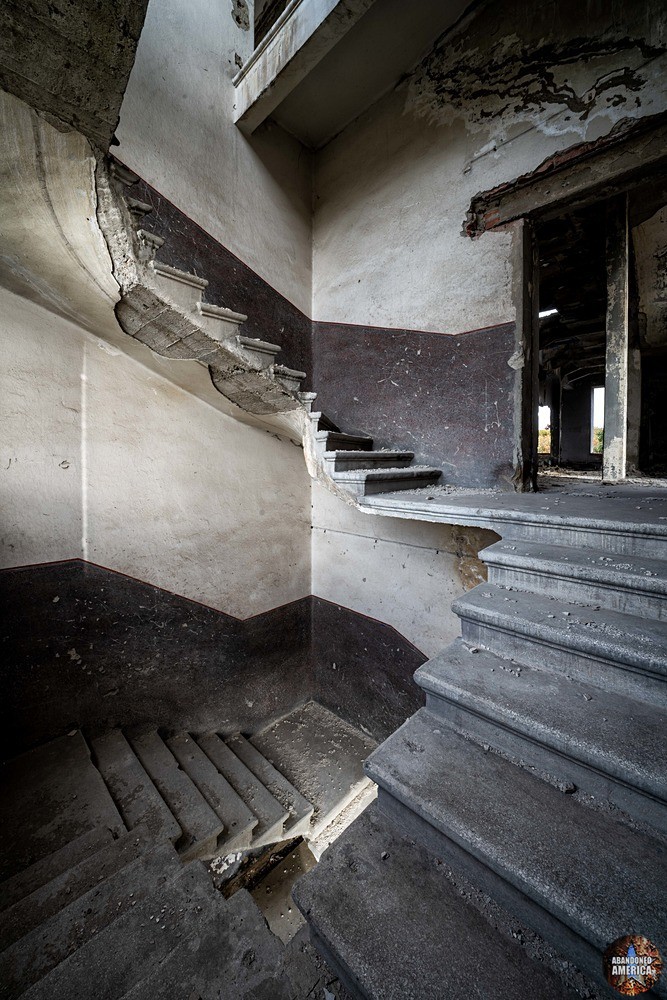 - Cantacuzino Palace and Power Plant
