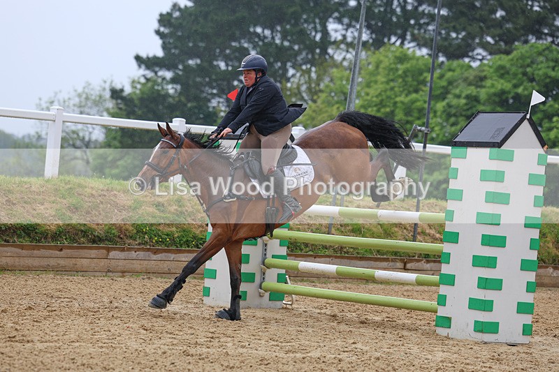 3E7A7169 - Class 7: Senior Newcomers/1.10m open