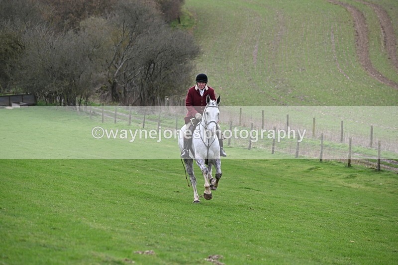 WJ6_9047 - Line Three