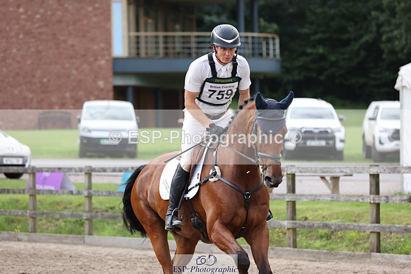 240804-165733-17159 - 759-Padraig_Mccarthy-HARTHILL_SAMBA