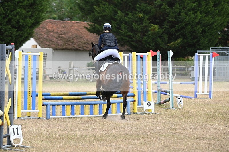 WJ6_0938 - Class 14 Intermediate Jumping 75cm