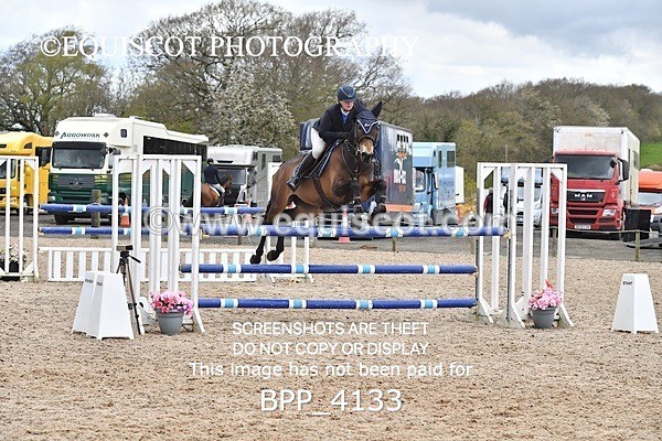 BPP_4133 - CLASS 6 FRI Senior Newcomers/ 1.10m Open