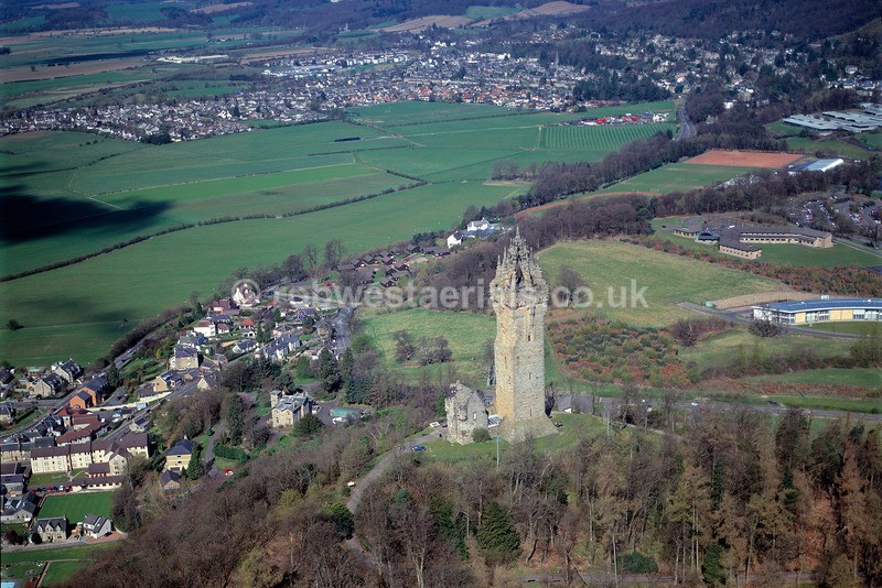 A00305C Sir William Wallace Monument Stirling in 2002 - Settlements, infrastructure and attractions
