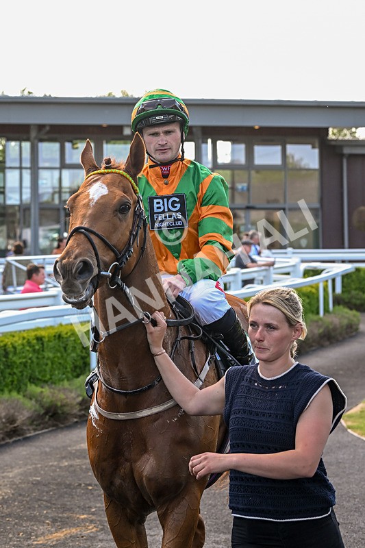 120525-Race 5-Irish Dancer-8854 - Race 5