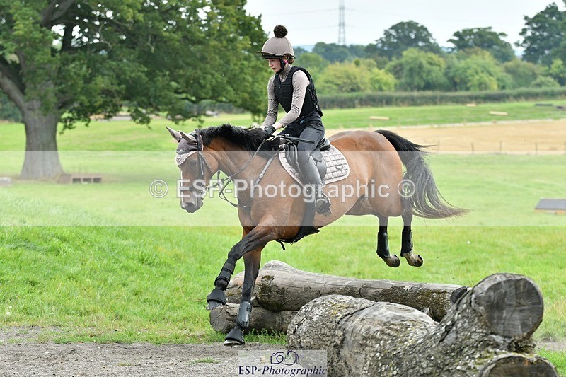 230817-131648-00871 - Theo's 1st Group - XC