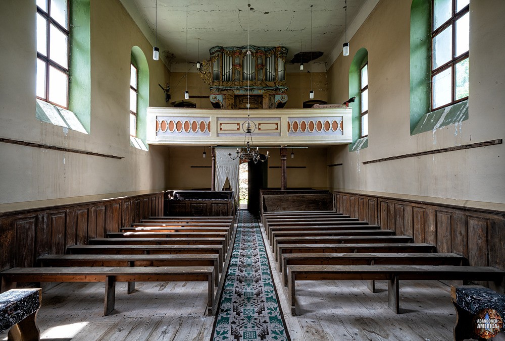 Biserica Lutherană Organ View | Gherdeal, Romania - The Ghost Village of Gherdeal