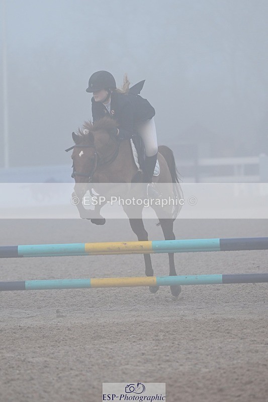 251115-094341-00013 - Cls 3 Pony Intro 70cm