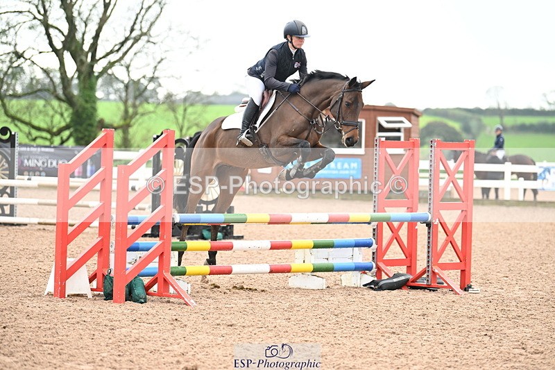 241023A-114431-00611 - Cls 1 British Novice and 90cm Open