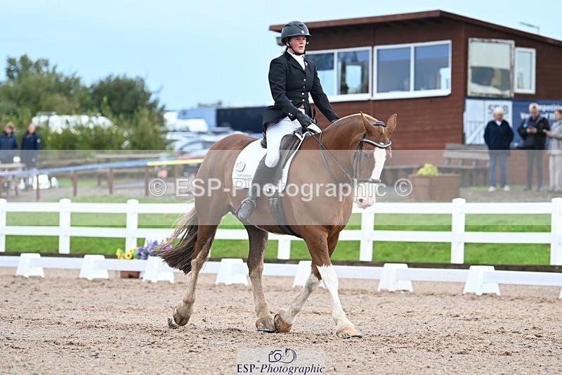 250907-110849-07129 - 069-Kirsty.ClackworthyStitch