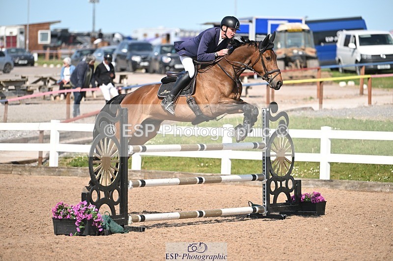 250510-162756-12159 - Cls 25 Snr Newcomers