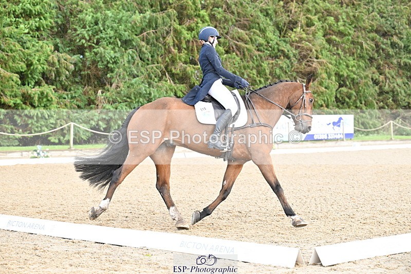 251023A-155110-05750 - A-010-Claire.Stallard-Penoyre
