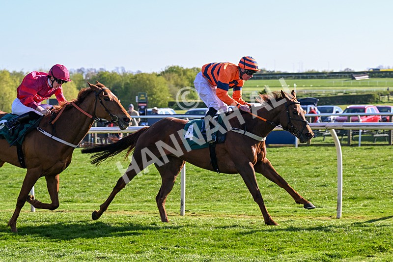 220426-Race 7-Free Pic-0978 - Race 7