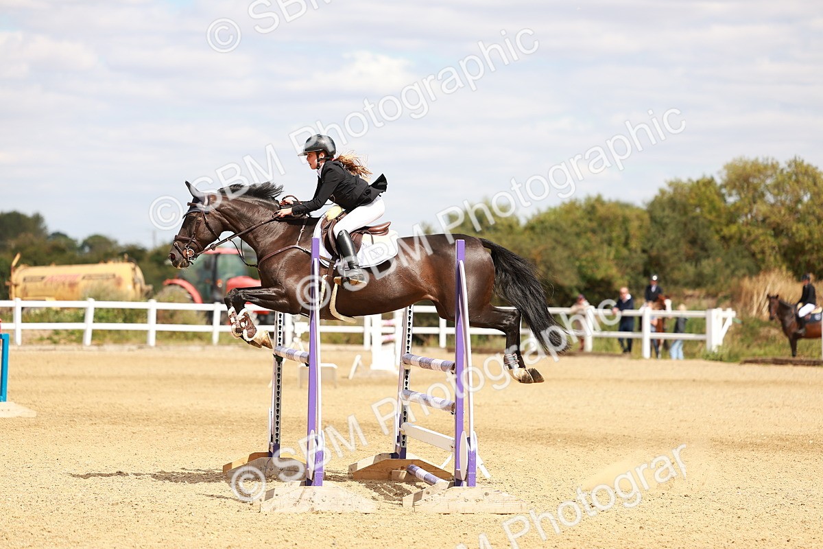 SBM_006612 - Class 4 - Senior British Newcomers - 1.10m