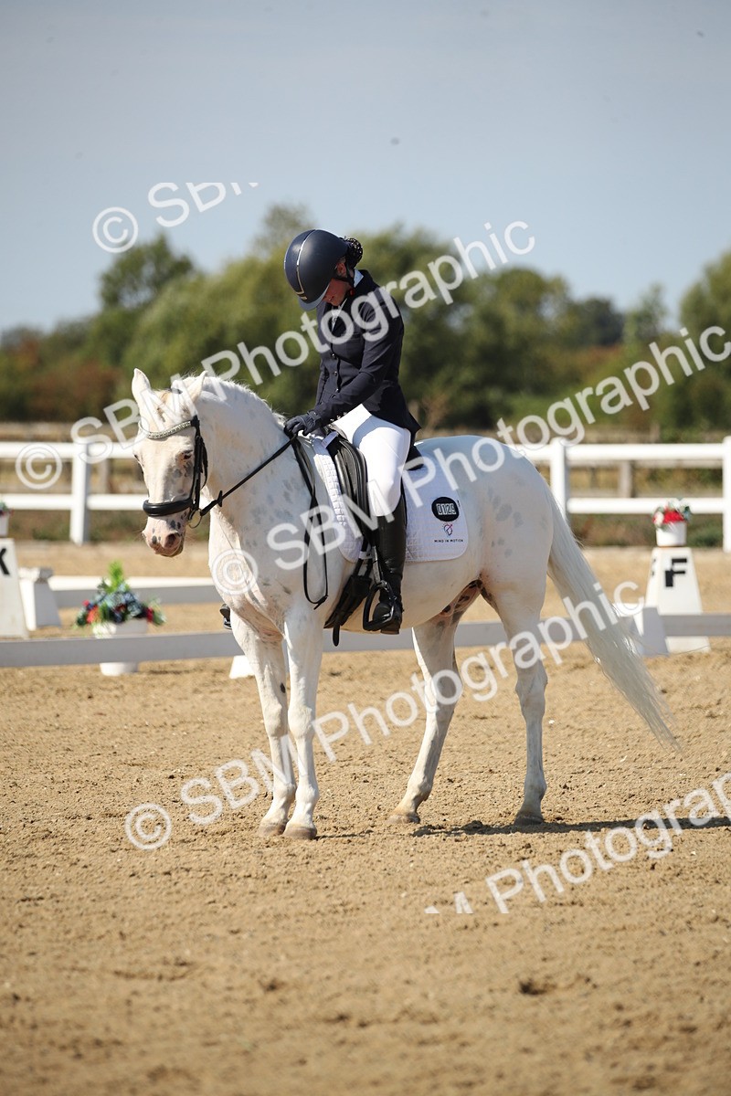 SBM_004232 - Class 11 - Novice 5 - 10.24-11.20