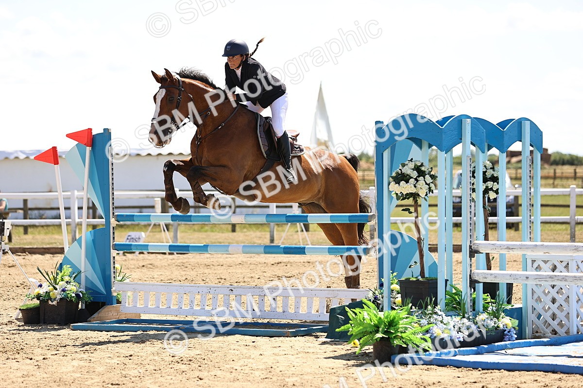 SBM_015040 - Class 15 - Senior Newcomers - 1.10m Open