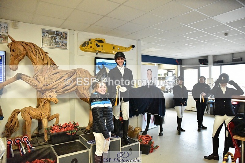 250214-153342-02557 - Advanced Medium Silver Presentations