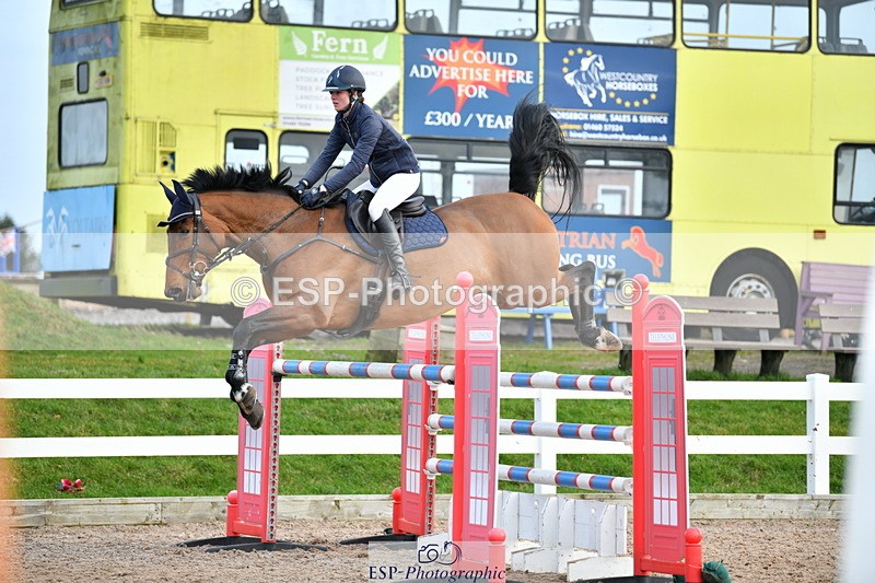 240124A-151632-00927 - Cls 6 National 1.30m & 1.40m