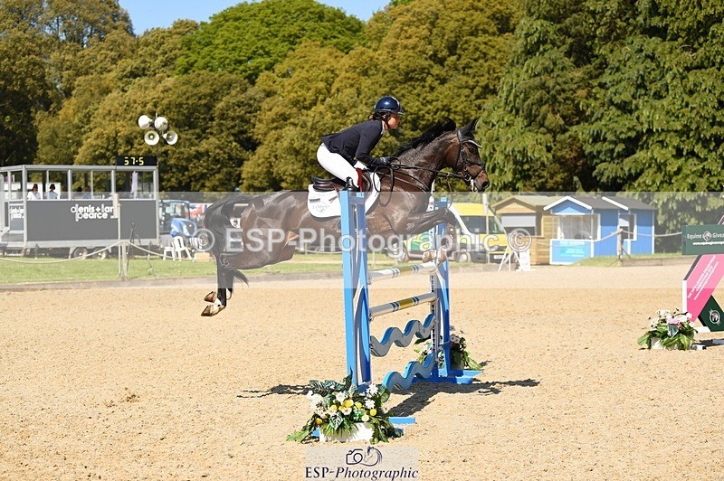 230527-153706-11584 - 485-OPPOSITION_HERALDIK_GIRL-Kirsty_Chabert-SJ
