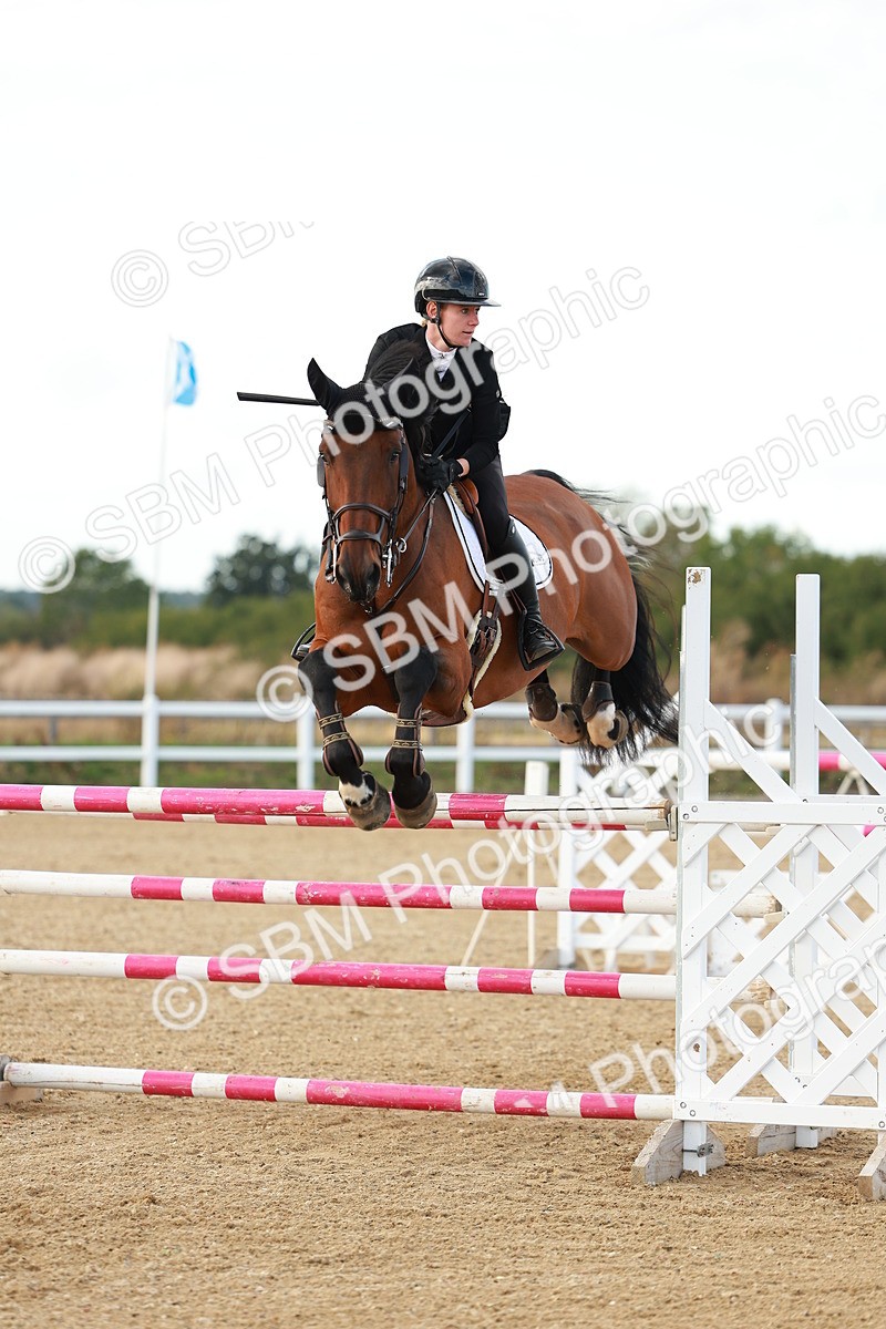 SBM_002125 - Class 5 - Senior Foxhunter - 1.20m