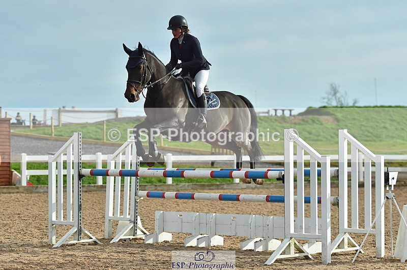 231111A-125556-01992 - Cls 12 Newcomers & 1.10m Open