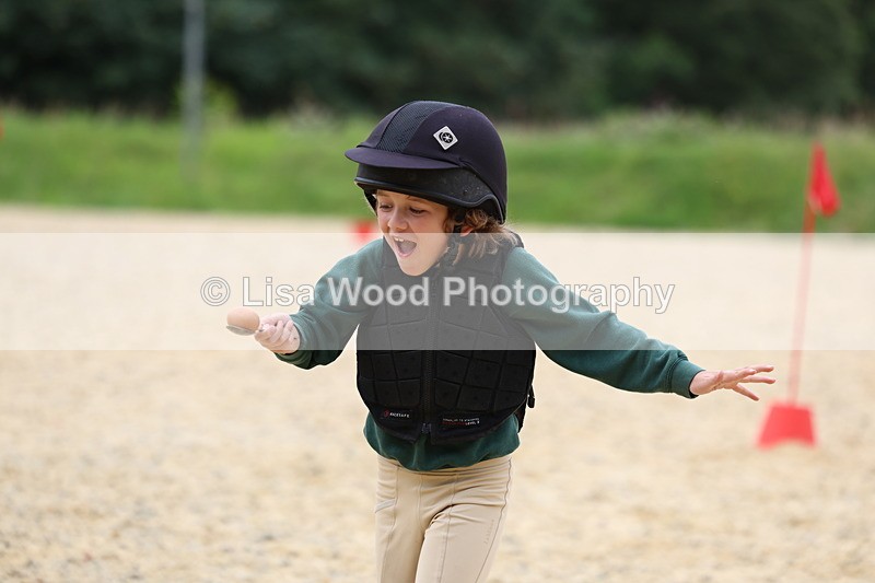 3E7A0012 - Egg and Spoon