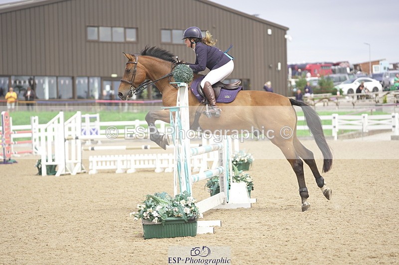 230810A-135934-02577 - Cls 4 1.05m Amateur Quali