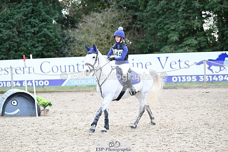 241117-121937-03963 - Cls 2 80-85cm 11.20 to 12.30