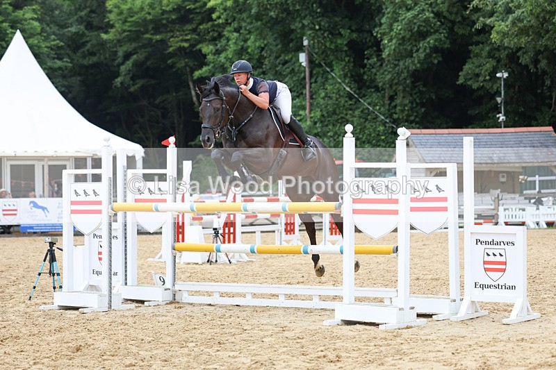 3E7A6508 - Class 9: Senior 1.15m Open
