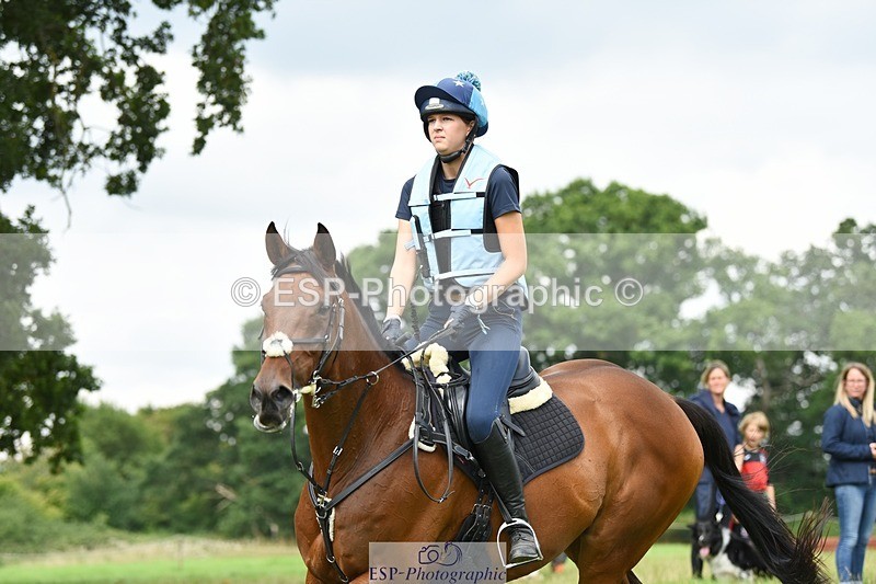 230817-134346-02070 - Kay's 1st Group - XC