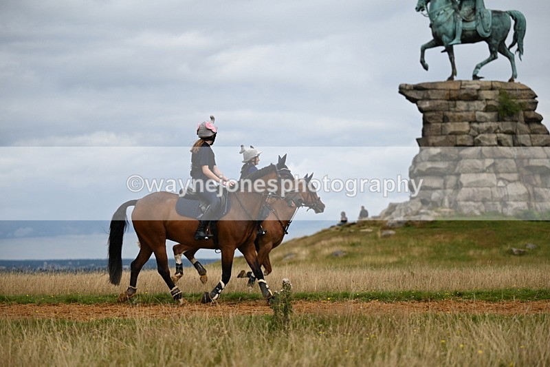 DSC_6049 - Time at Statue 12:17 to 12:44