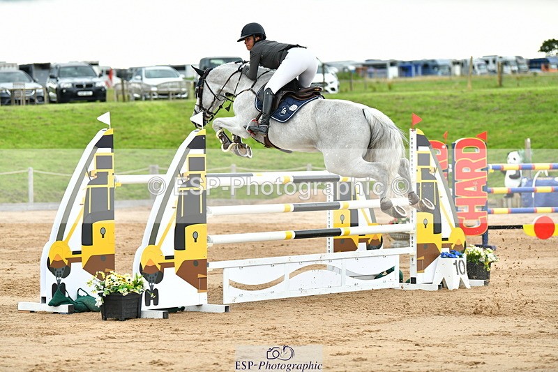 230720A-160844-04197 - Cls 9, 2 Star Big 1.40m Start to break