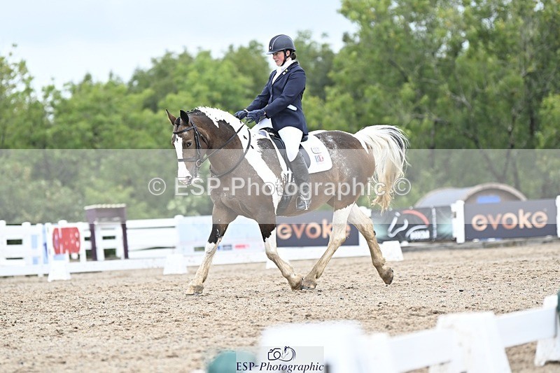 250907-123549-08052 - 080-Rebecca.MorrisSally.XIII