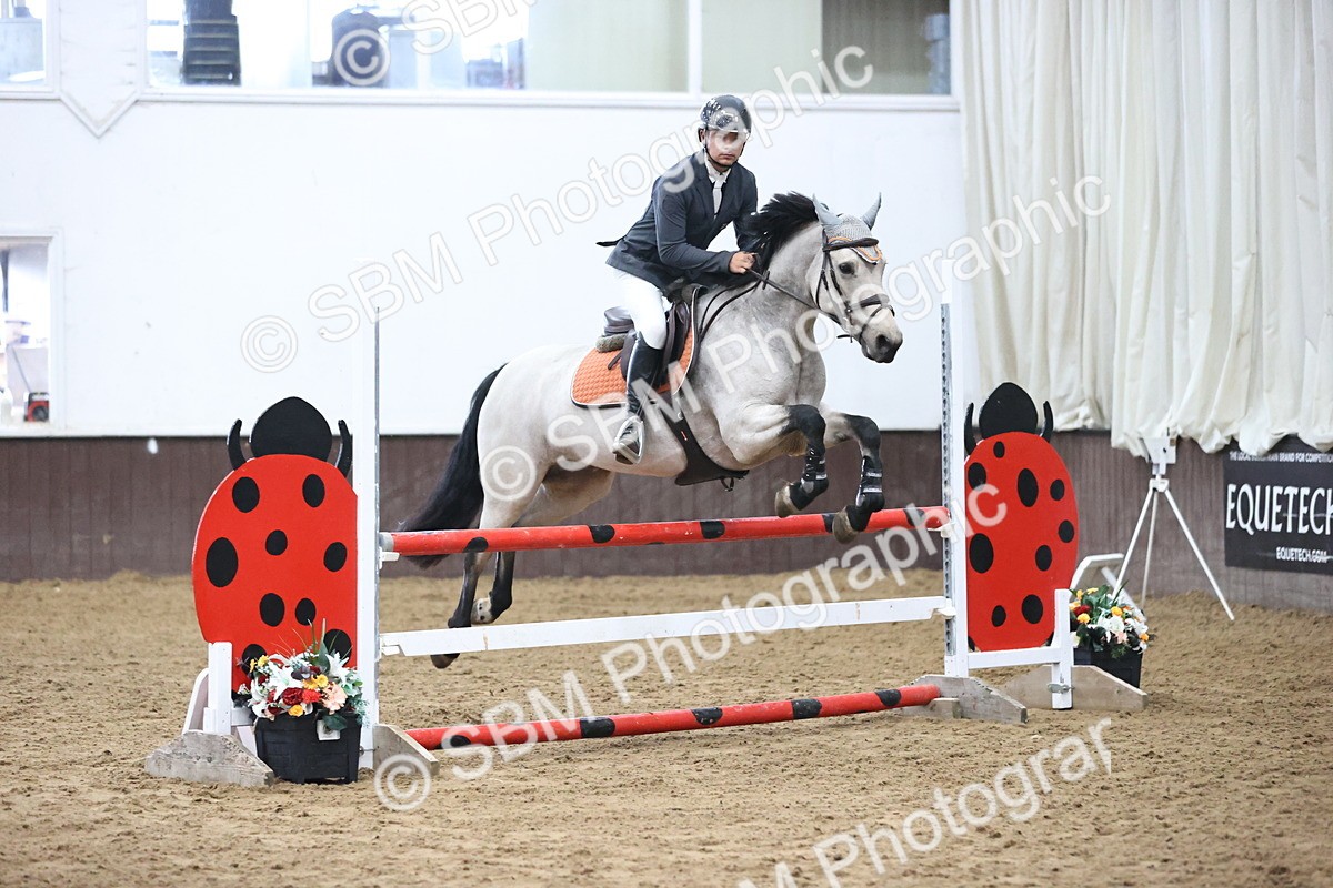 SBM_002846 - Class 13 - Blue Chip Pony Newcomers 1.00m Open