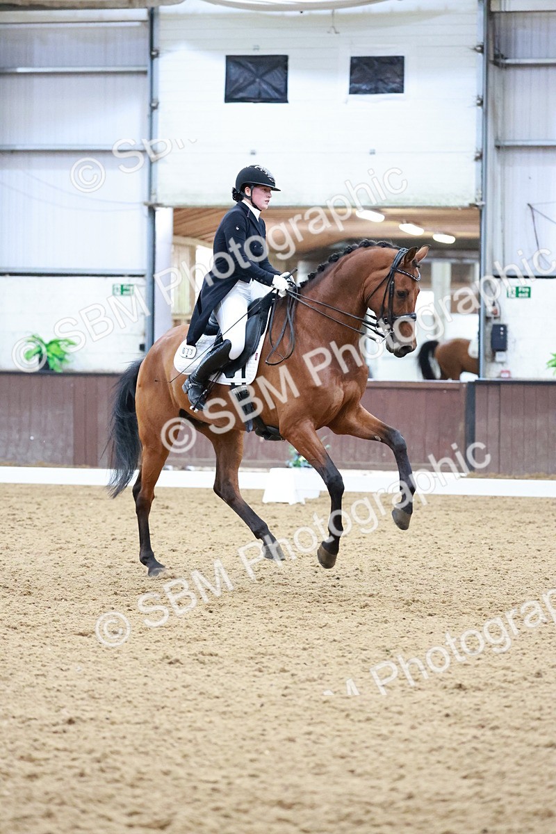 SBM_021054 - Class 13 - FEI INT I - 16.26-17.14