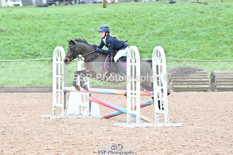 231203A-132015-01352 - Cls 23 Stepping Stones 128cm & 138cm