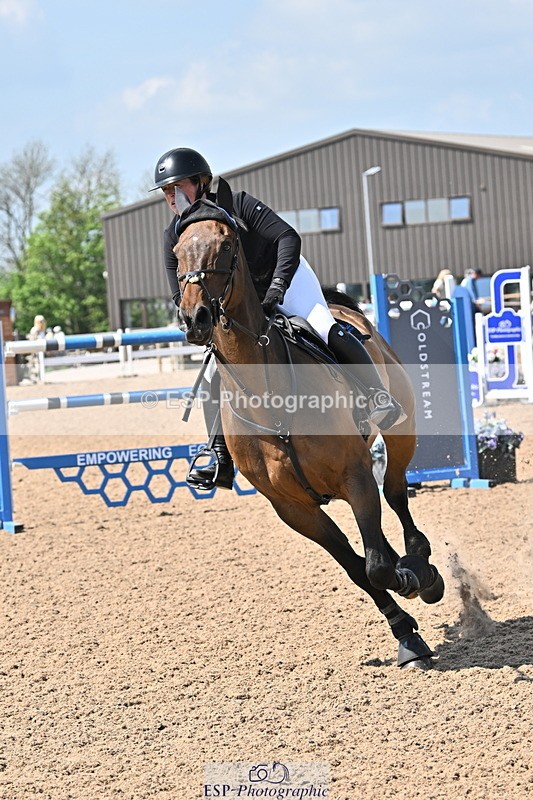 240509A-150823-02671 - Cls 11 National 1.40m Open