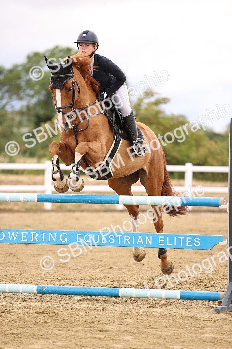 SBM_026889 - Class 13 - Senior Newcomers - 1.10m