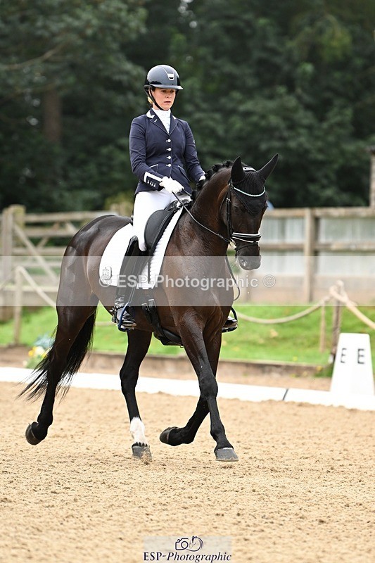 240811-110018-05378 - 226-Georgie.Nicholls-Woodcroft.Kika.Quina