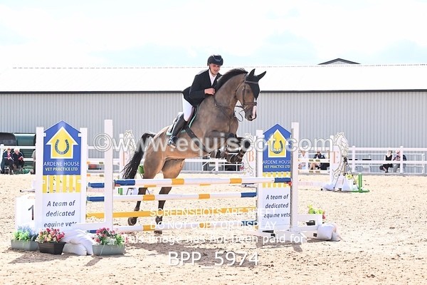 BPP_5974 - CLASS 10 THURS Nupafeeds Senior Dicovery/1m open