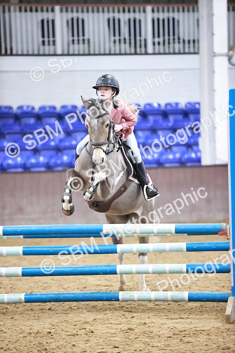 SBM_001815 - Class 9 - Pony Intro 75cm