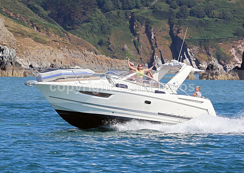 140729 CHARLINA LEADER 8 WT7A1915 - Motorboats - Open